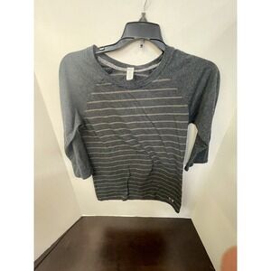 Under Armour Heat Gear Fitted 3/4 Sleeve Small Gray Stripes